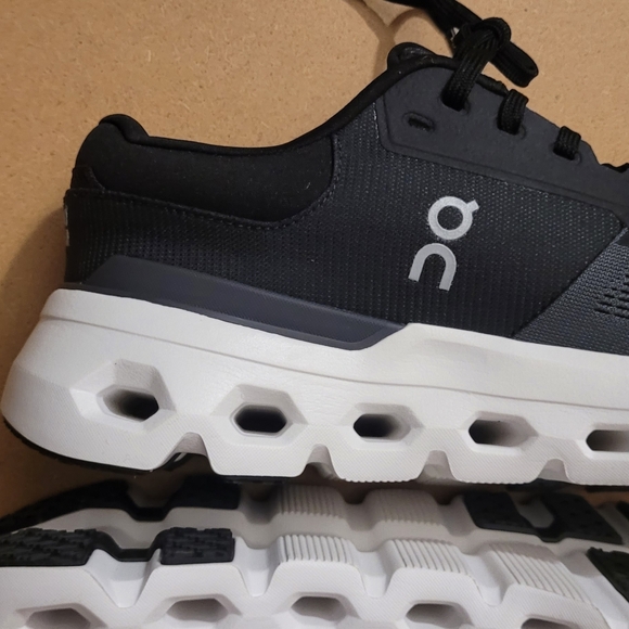 On running sneakers Cloudrunner 2 - Picture 8 of 15